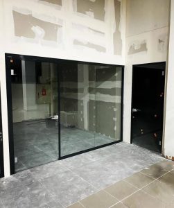 پارتیشن شیشه ای